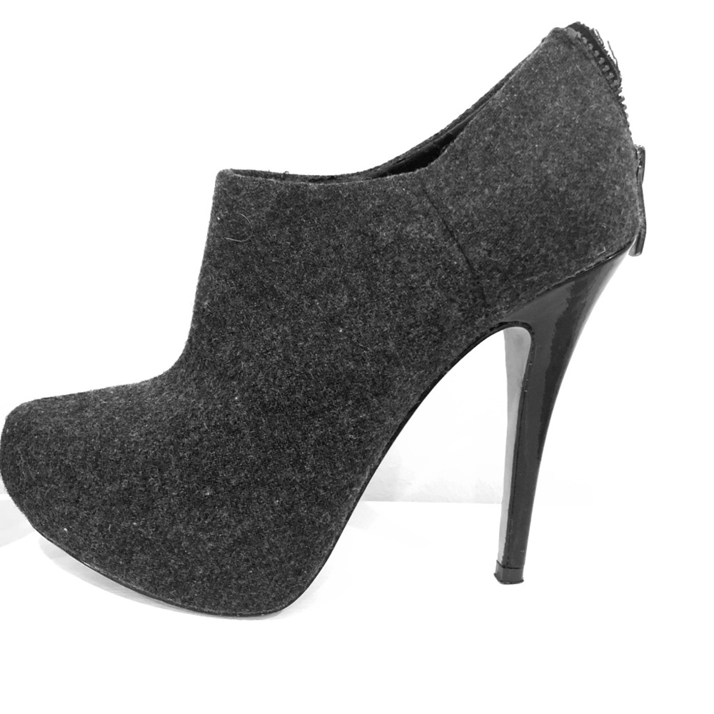 Vince Camuto platform ankle booties
